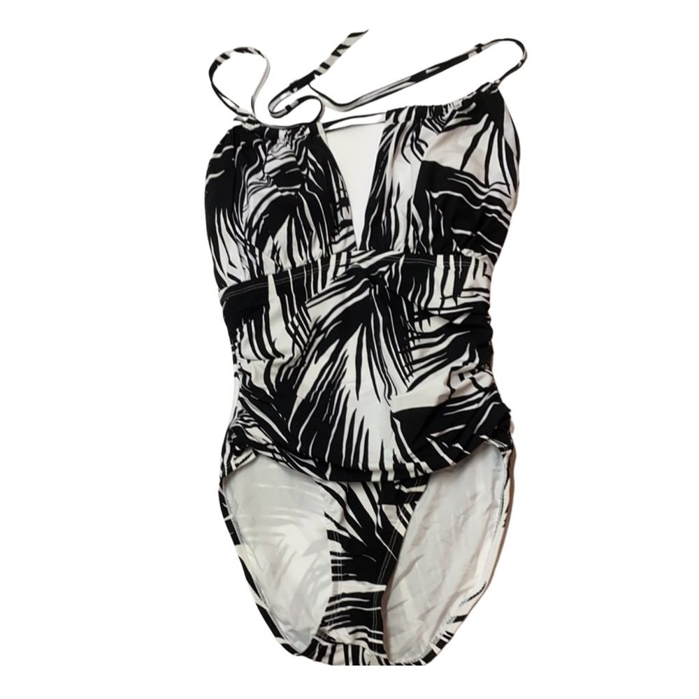 NWT La Blanca Palm Leaf One Piece Swimsuit